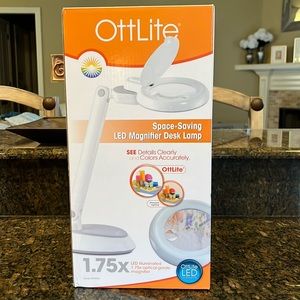 Ottlite space saving lamp